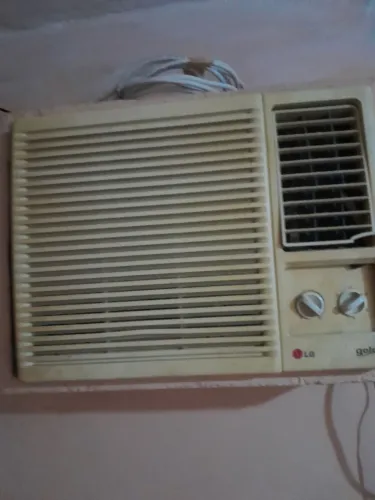 AR CONDICIONADO LG DE JANELA