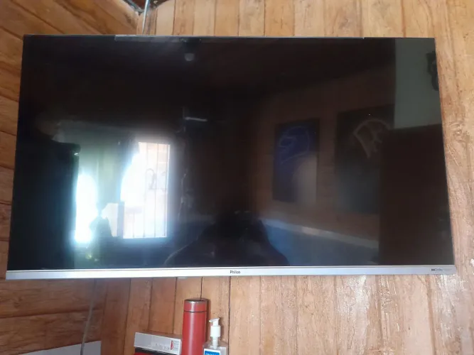 TV Philco Android 40"