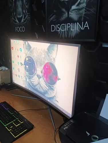 Monitor Curvo 40 polegadas