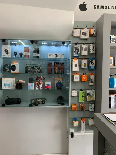 Vendo Loja de acessórios de celulares com assistência técnica em celulares e notebooks.