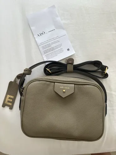 Bolsa Cla P essencial cinza fendi - Adô Atelier