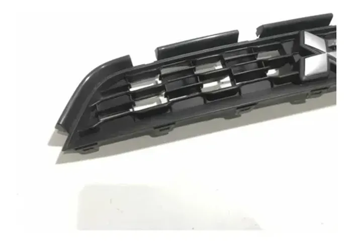 Grade Dianteira C/ Emblema Mitsubishi Asx 2016