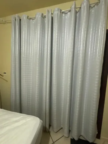 Cortina Blackout Cinza para Quarto - Excelente Estado