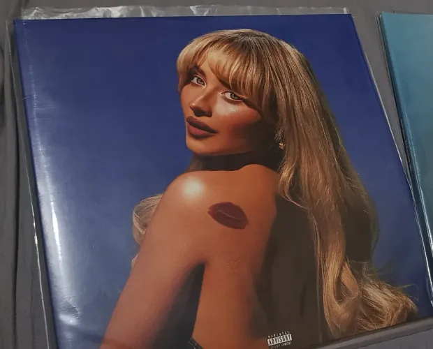 Vinil Short n Sweet Sabrina Carpenter