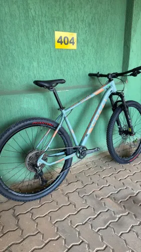 BICICLETA COLLI SEVILHA - 11v - TAMANHO 19
