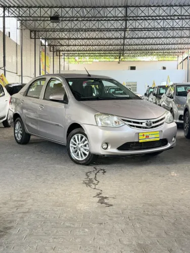 Toyota Etios X Sedan 1.5 Flex 16V 4P Aut. 2017