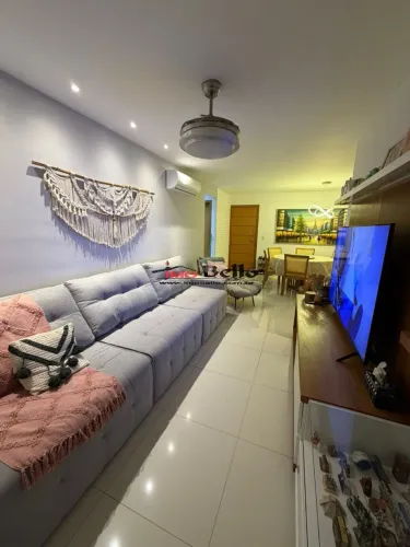 Apartamento à venda na Freguesia Jacarepaguá, Rio de Janeiro - 2 quartos, 1 suíte, 1 sala,