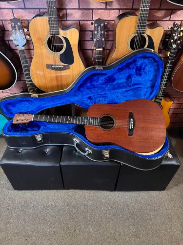 Violão Rozini rx340 todo maciço elétrico regulado com hardcase, analiso trocas.