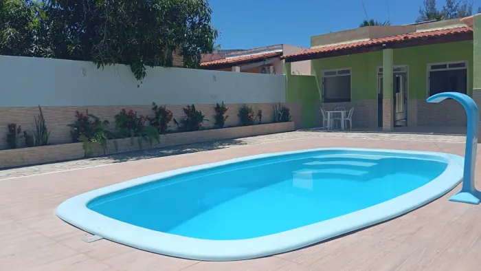 Casa Com piscina e churrasqueira