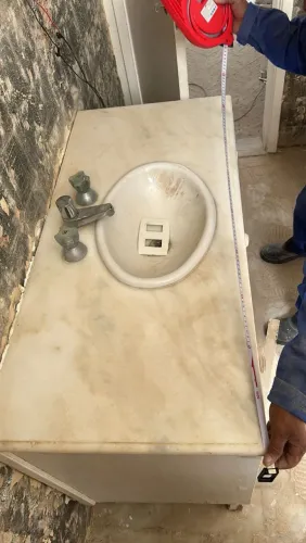 Pia de banheiro e cozinha 