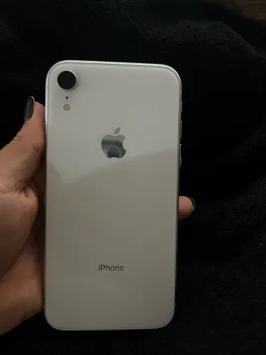 ? iPhone XR 128 GB - Funcionando - Tela quebrada