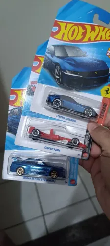 Hotwheels Ferrero 12cilindri e F12002 + skyline