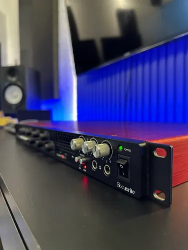 Focusrite Scarlett 18i20 2ª Geração