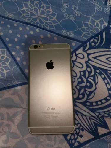 iPhone 6 Plus dourado 