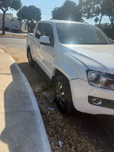 Volkswagen Amarok Trendline CD 2.0 TDI 4X4 Dies AUT 2014