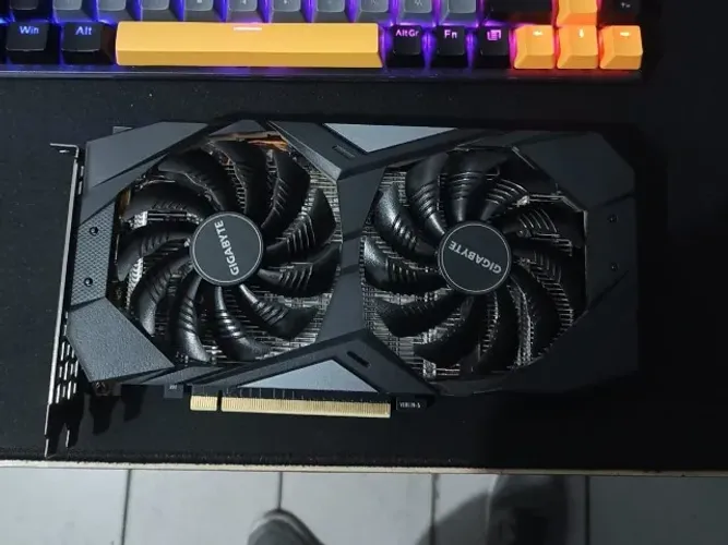 Placa de Video GIGABYTE RTX 2060 6GB (Parcelo no cartão)