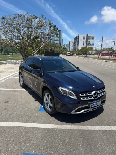Mercedes-Benz GLA 200 Adv. 1.6/1.6 TB 16V Flex Aut. 2018