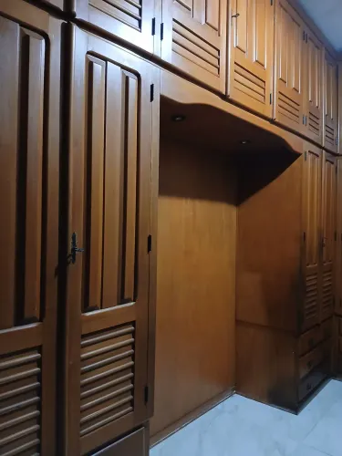 Guarda Roupa Duplex em Madeira Maciça