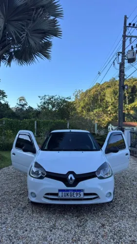 Renault Clio Authentique 1.0/1.0 Hi-power 16V 3P 2014