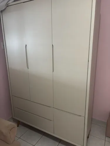 Guarda roupa 3 portas bebê 