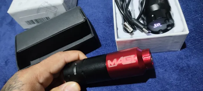 Máquina de tatuagem Pen 