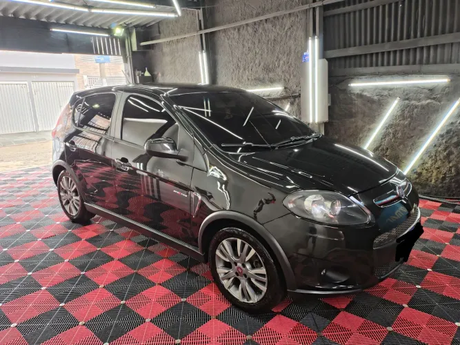 Fiat Palio Sporting 1.6 Flex 16V 5P 2014