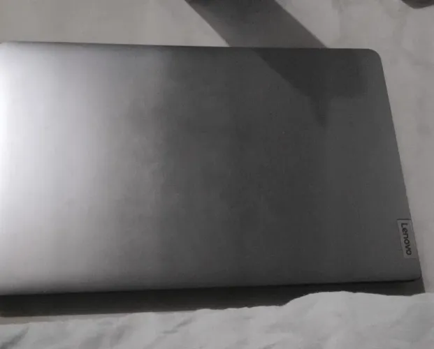 Notebook Lenovo <br>Processador: i3<br>Ram: 4gb<br>SSD: 250gb <br>Sem carregador