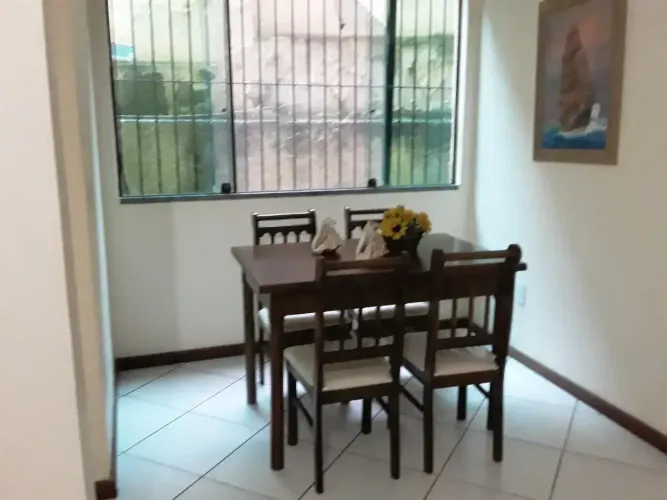 Apto de um quarto totalmente mobiliado