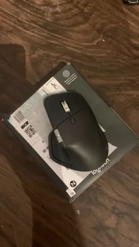Mouse Logitech Mx Master 4 - Grafite - POUCO USADO !