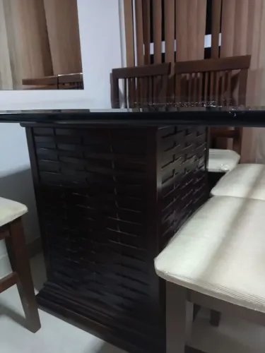 Linda mesa 6 cadeiras vidro bisotê
