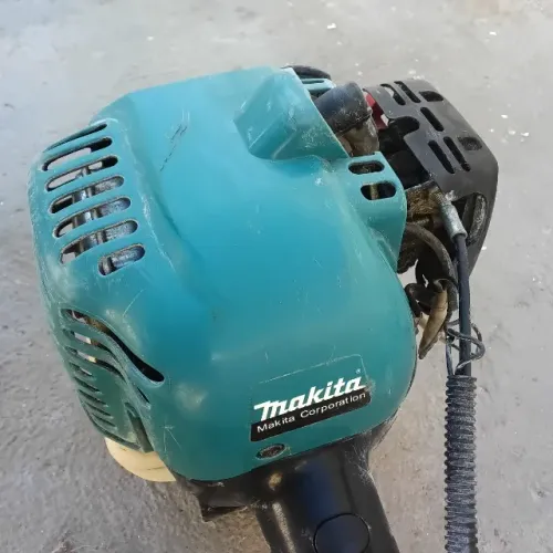 Roçadeira Makita EM2500UG