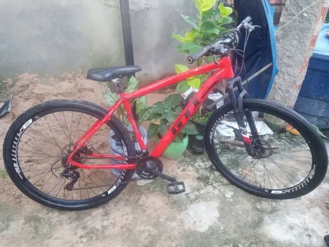 Bicicleta Mountain Bike GTI Roma Aro 29 - Freio a Disco (Excelente Estado)