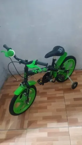 Vendo bicicleta usada de 3/4 vezes, pegando tudo perfeitamente.