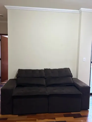 Sofá retrátil e reclinável 4 lugares marrom
