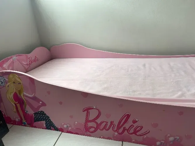 Cama infantil  com colchão 