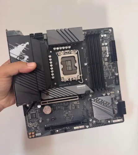 PLACA MÃE B760M AORUS ELITE DDR5