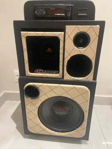 Caixa de som BOB