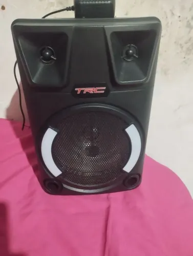 Vendo caixa de som e a bateria fociona