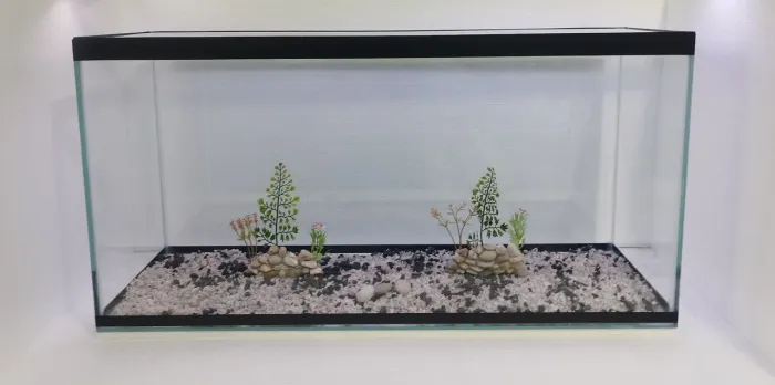 Aquário ( novo)80 litros 80 cm comprimtento.