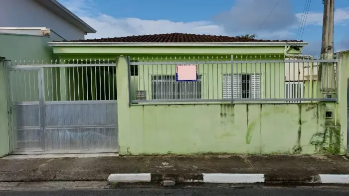 Casa no Jd. São Nicolau, 3 quartos, edícula, 3 vagas