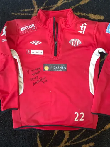 Blusa de Frio Oficial do Avaldsnes IL (Time Norueguês), autografada pela Zag Andrea Rosa