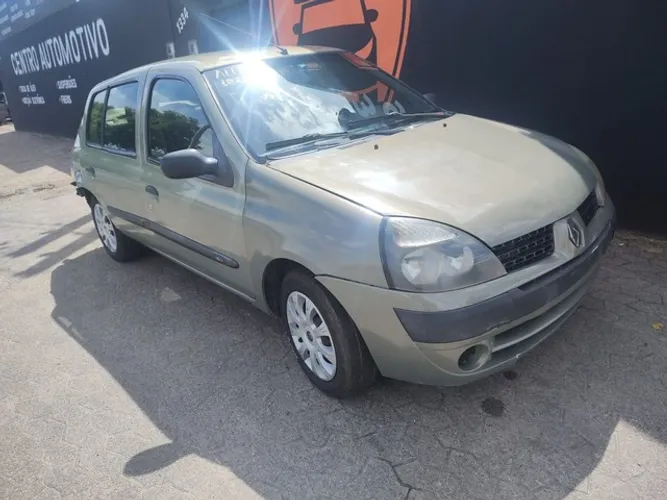 Sucata de Clio 1.0 2003
