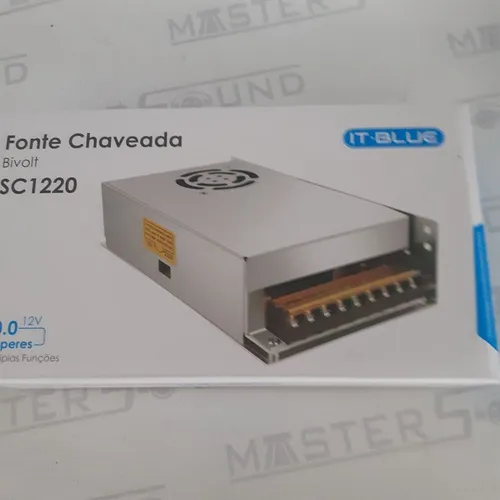 Fonte chaveada. 12volts. 20.0 amperes. Nova.