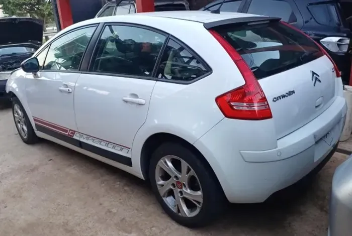 Sucata Citroen C4 Hatch 1.6 2013/2014 Para Retirada de Peças