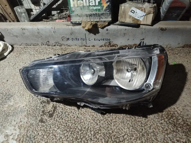 Farol Mitsubishi Outlander 2009/2010 2011/2012 2013 original L. E