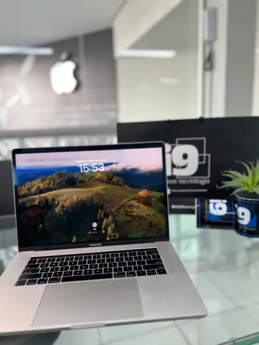 MacBook Pro 2018 Intel core i7 16GB 256GB ssd, apenas 1 ciclo de bateria (Nova)