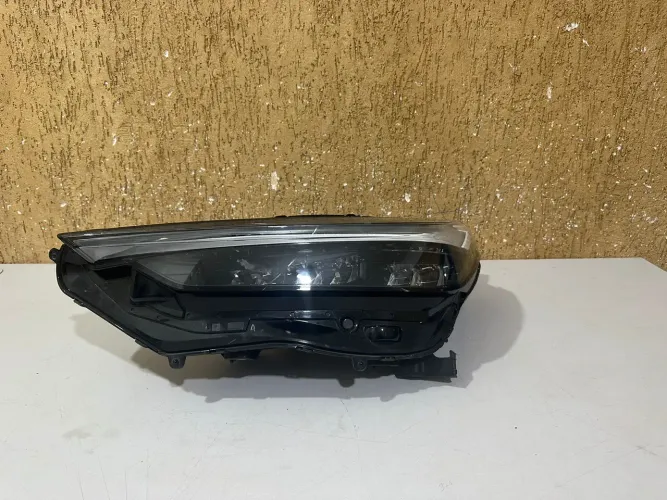 Farol esquerdo HRV / HR-V 2023/2024/2025