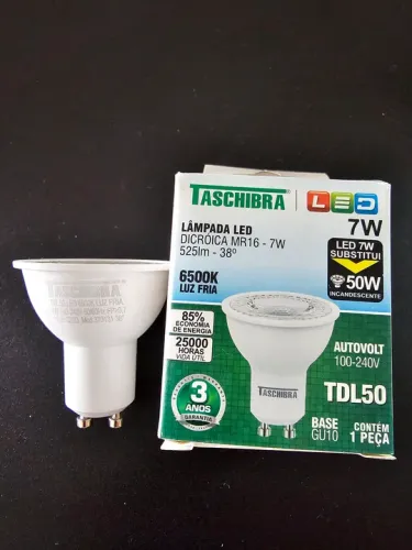 Kit com 5 Dicróicas LED Taschibra TDL 50 7W Branca Fria. 
