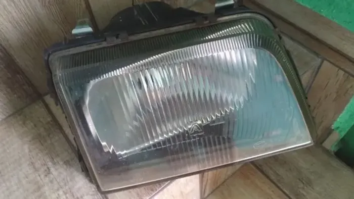 Farol GM Monza Antigo