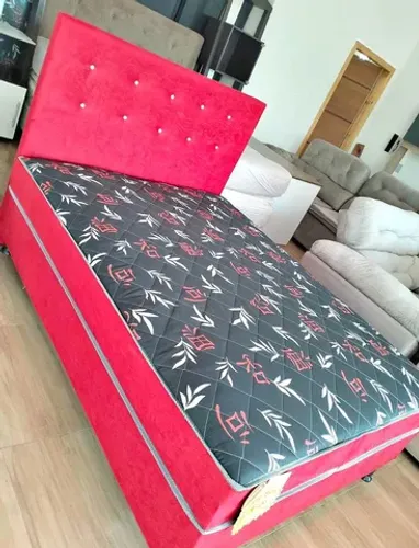 Cama casal conjugado em espuma com cabeceira 